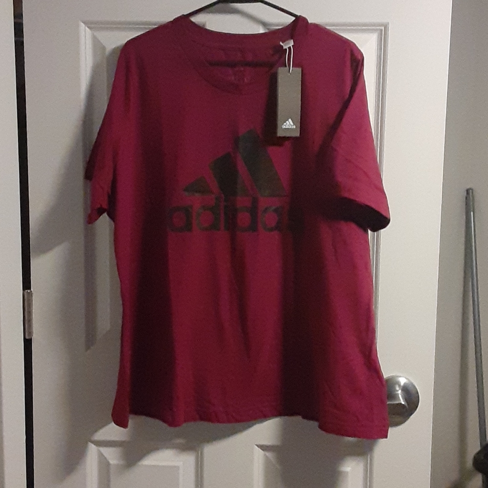 Adidas t-shirt